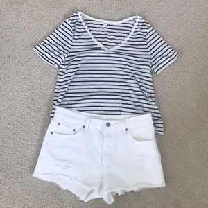 Levi’s 501 Jean Shorts in White